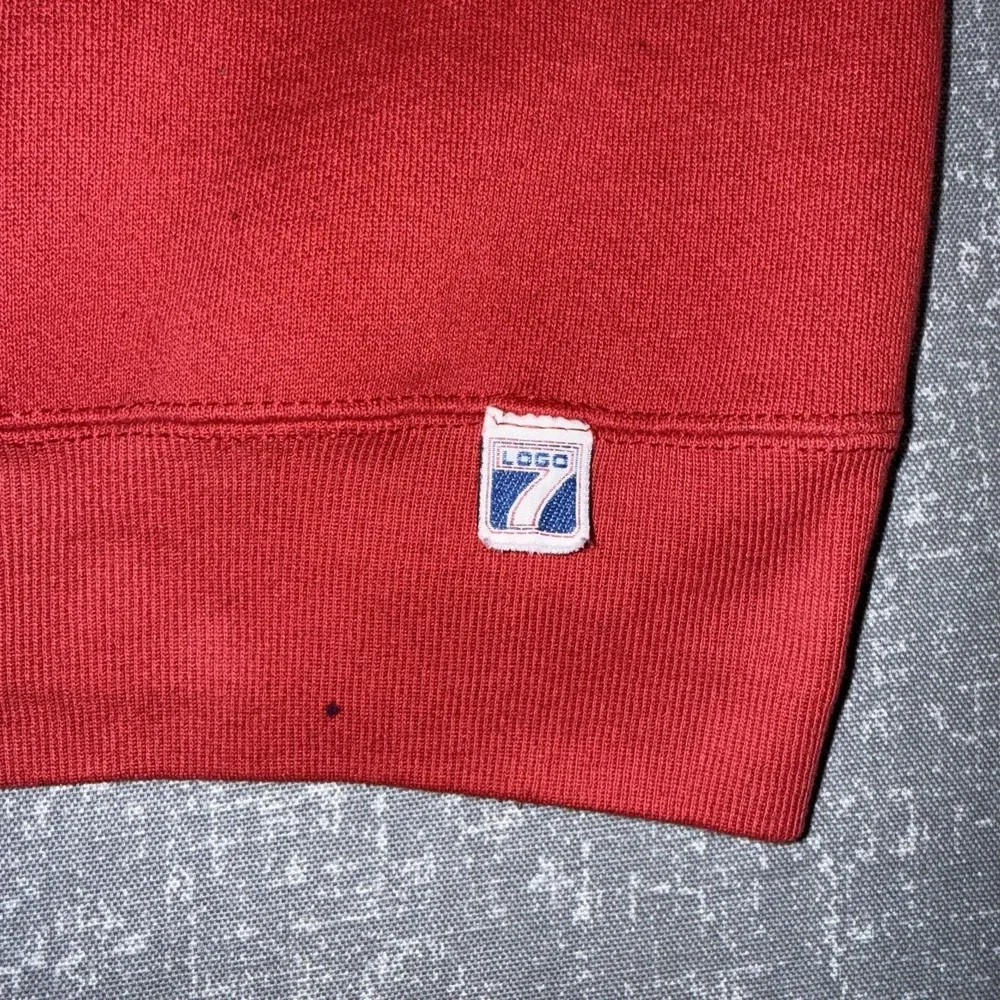 Vintage Wisconsin Badgers Sweatshirt Mens XL Red NCAA Football Logo 7 90s